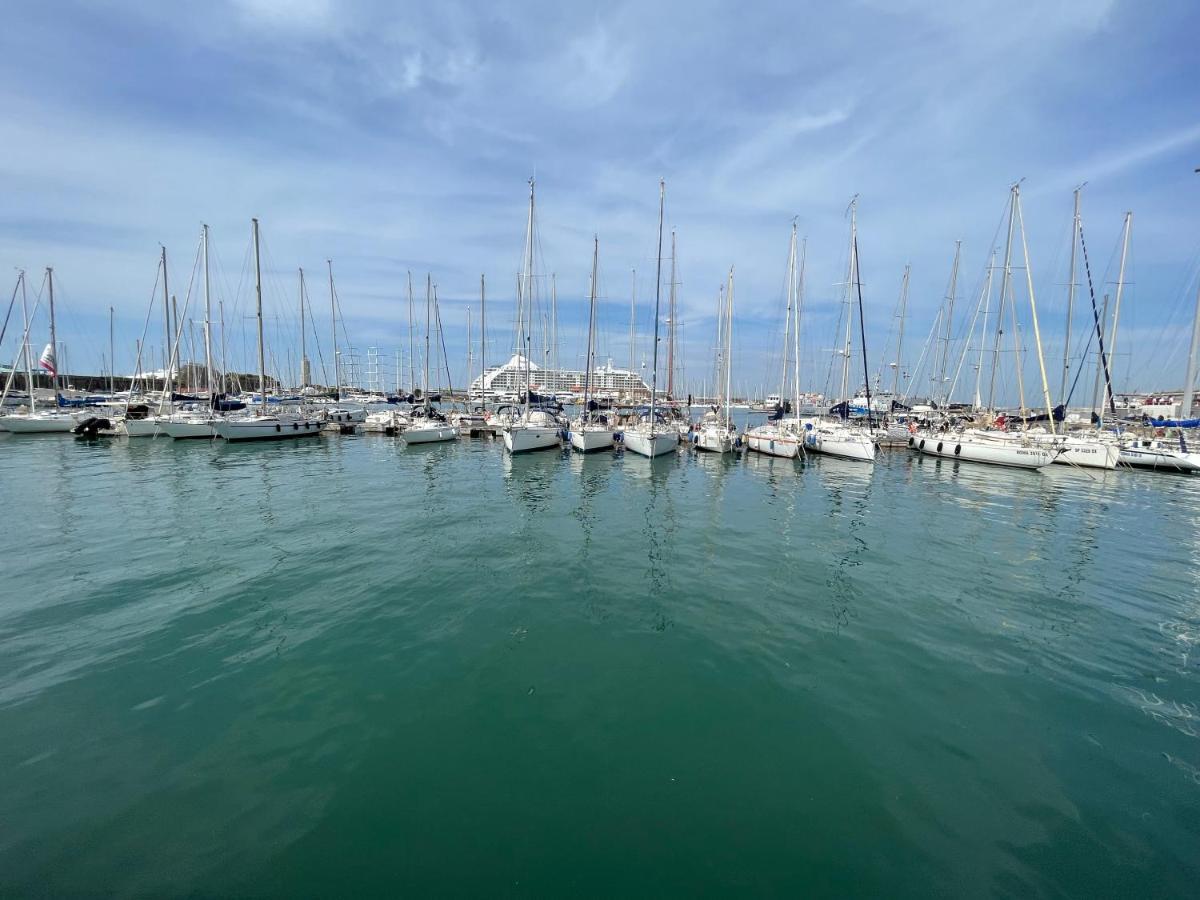 Kasia Porta Sul Mare Di Livorno Free Parking Екстериор снимка