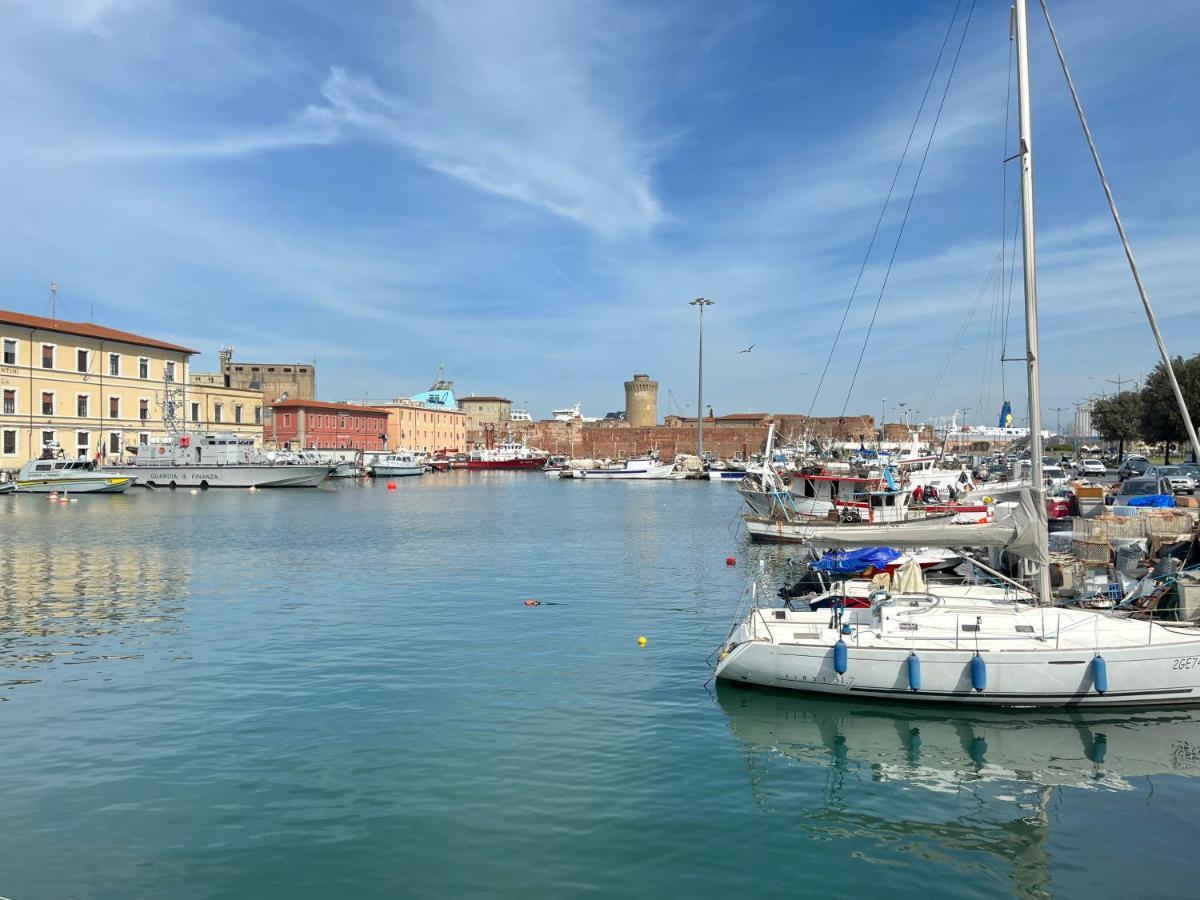 Kasia Porta Sul Mare Di Livorno Free Parking Екстериор снимка
