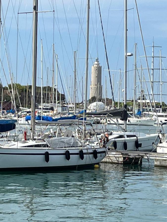 Kasia Porta Sul Mare Di Livorno Free Parking Екстериор снимка