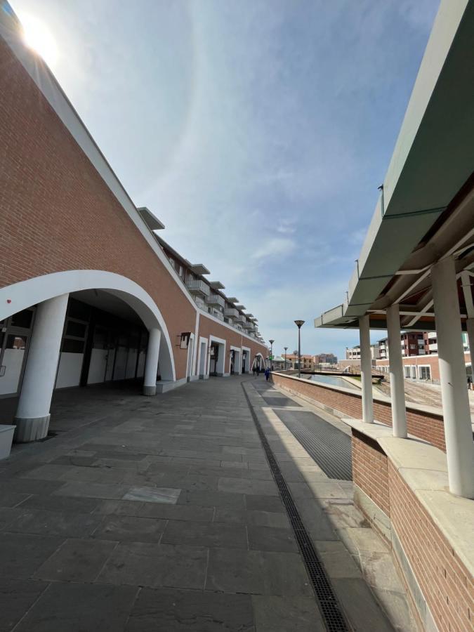 Kasia Porta Sul Mare Di Livorno Free Parking Екстериор снимка