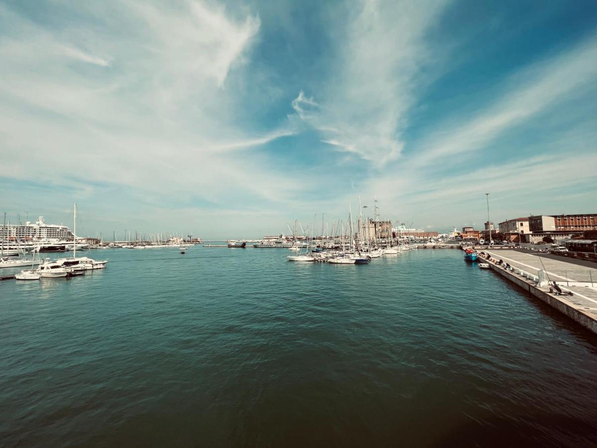 Kasia Porta Sul Mare Di Livorno Free Parking Екстериор снимка