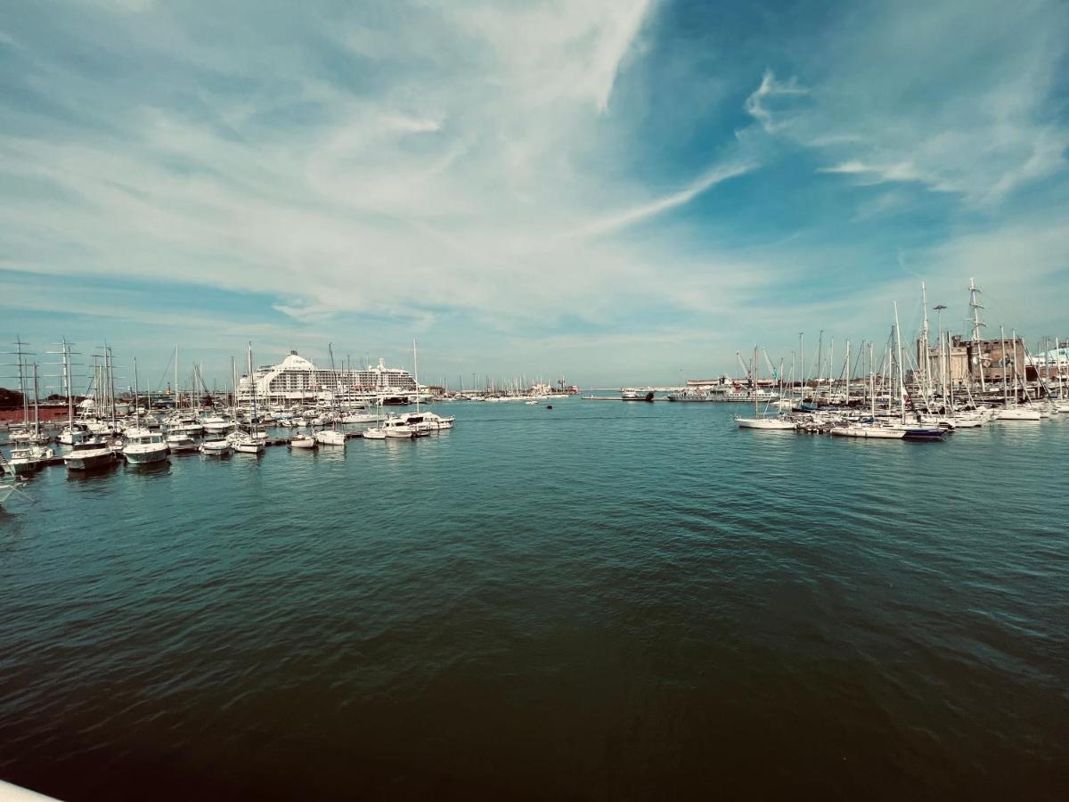 Kasia Porta Sul Mare Di Livorno Free Parking Екстериор снимка